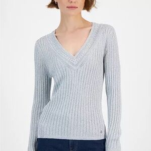 Tommy Hilfiger
Women's Metallic Ribbed V-Neck Sweater sz L nwt ! So pretty!